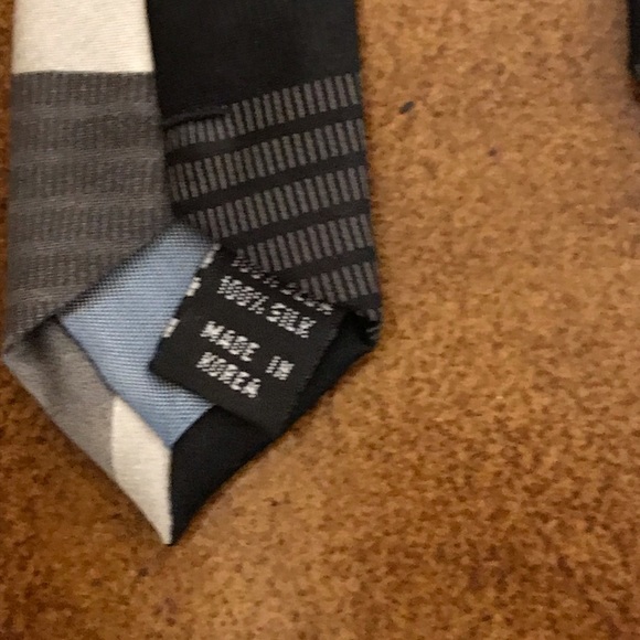 Colours by AlexanderJulian B&W silk tie - Picture 3 of 6